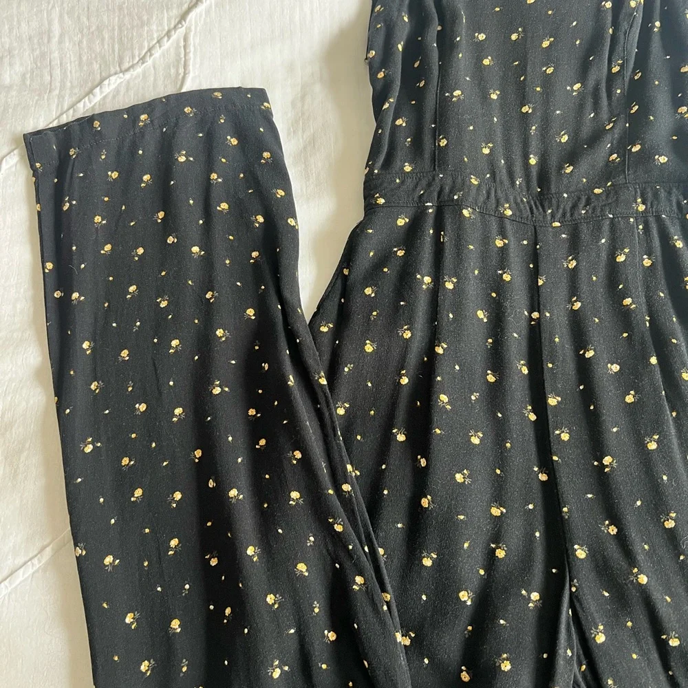 Jumpsuit - Picture 4 of 5